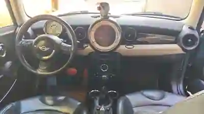 MINI Cooper 2013 - 9500 EUR, 187994 km - AUTO.MOTO.pt - 187994km - foto 9 de 15