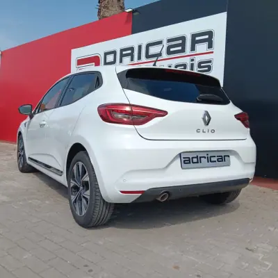 Renault Clio 2021 - 13900 EUR, 92481 km - 92481km - foto 9 de 21
