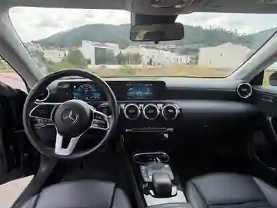 Mercedes-Benz A 250 2021 — foto 6 de 8
