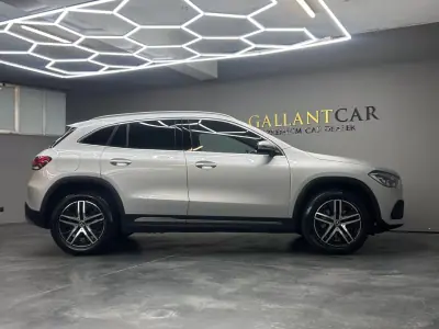 Mercedes-Benz GLA 250 2022 - 31400 EUR, 142300 km - 142300km - foto 2 de 12