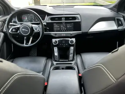 Jaguar I-Pace 2018 - 27900 EUR, 113000 km - AUTO.MOTO.pt - 113000km - foto 31 de 59