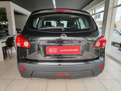 Nissan Qashqai 2010 - 6750 EUR, 250000 km - AUTO.MOTO.pt - 250000km - foto 9 de 32
