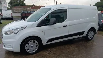 Ford Transit Connect 2018 - 12300 EUR, 207321 km - AUTO.MOTO.pt - 207321km - foto 2 de 21