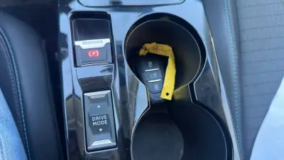 Peugeot e-208 2021 - 16900 EUR, 40000 km - AUTO.MOTO.pt - 40000km - foto 19 de 22