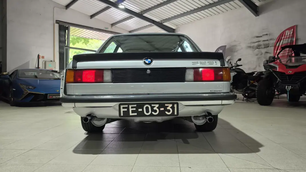 BMW 323 1982 - 27500 EUR, 224548 km - AUTO.MOTO.pt - 224548km - foto 3 de 44