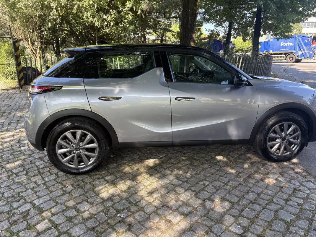 DS DS3 Crossback 2023 - 24100 EUR, 20121 km - 20121km - foto 8 de 26