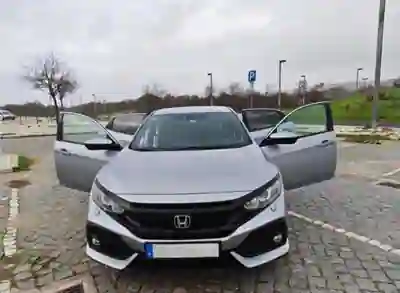 Honda Civic 2018 - 16700 EUR, 119000 km - 119000km - foto 13 de 15