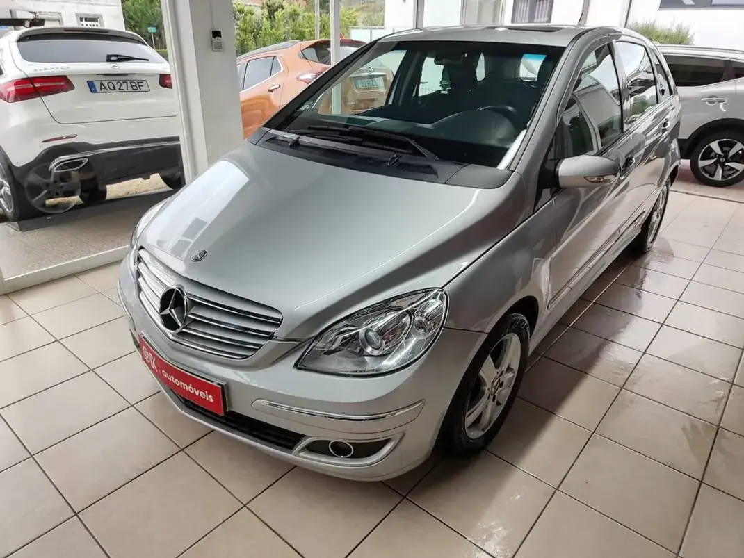 Mercedes-Benz B 200 2006 - 8250 EUR, 190000 km - AUTO.MOTO.pt - 190000km - foto 6 de 34