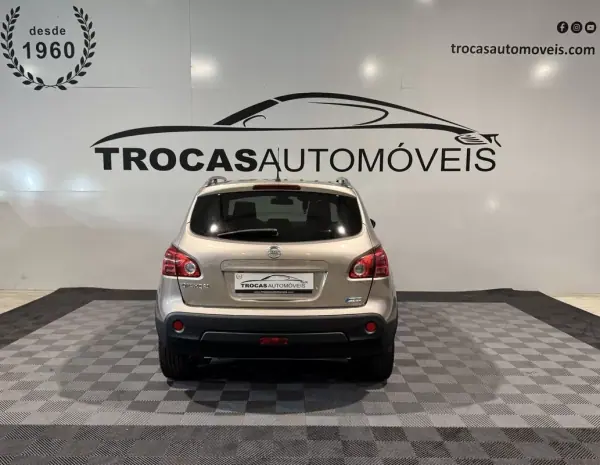Nissan Qashqai 2009 - 8990 EUR, 201855 km - AUTO.MOTO.pt - 201855km - foto 26 de 31