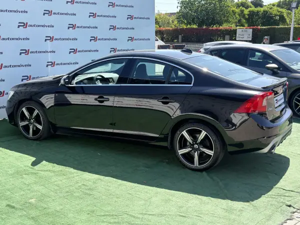 Volvo S60 2016 - 14990 EUR, 183000 km - AUTO.MOTO.pt - 183000km - foto 7 de 21