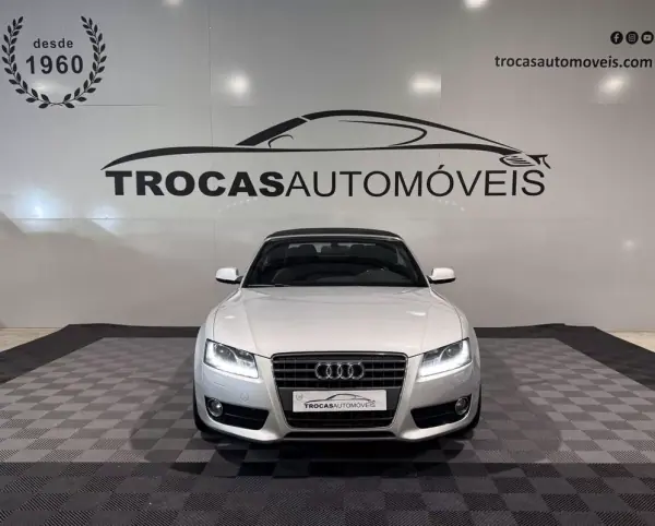 Audi A5 Cabrio 2009 - 15900 EUR, 186000 km - AUTO.MOTO.pt - 186000km - foto 23 de 45
