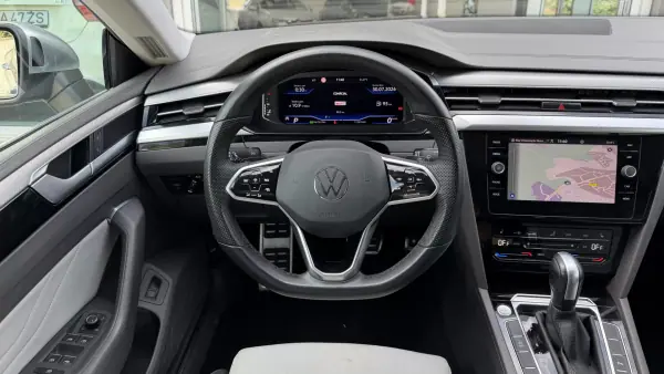 Volkswagen Arteon Shooting Brake 2022 - 24999 EUR, 171121 km - AUTO.MOTO.pt - 171121km - foto 10 de 33