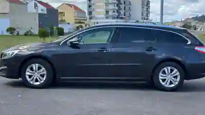 Peugeot 508 SW 2017 - 7500 EUR, 200000 km - AUTO.MOTO.pt - 200000km - foto 6 de 15