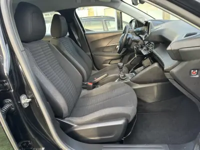 Peugeot 2008 2021 - 21500 EUR, 170000 km - 170000km - foto 45 de 53