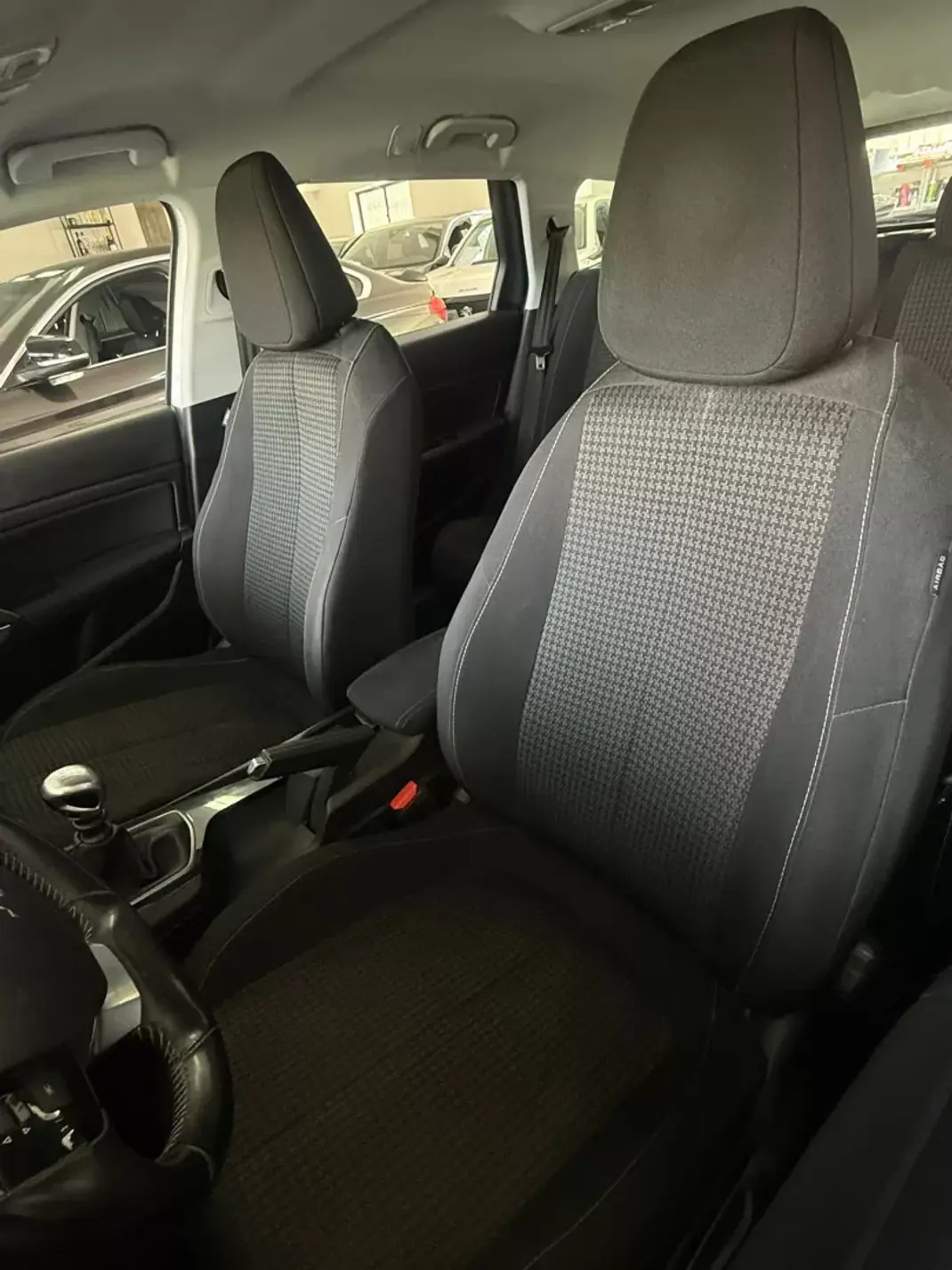 Peugeot 308 SW 2019 - 10900 EUR, 167000 km - AUTO.MOTO.pt - 167000km - foto 10 de 10