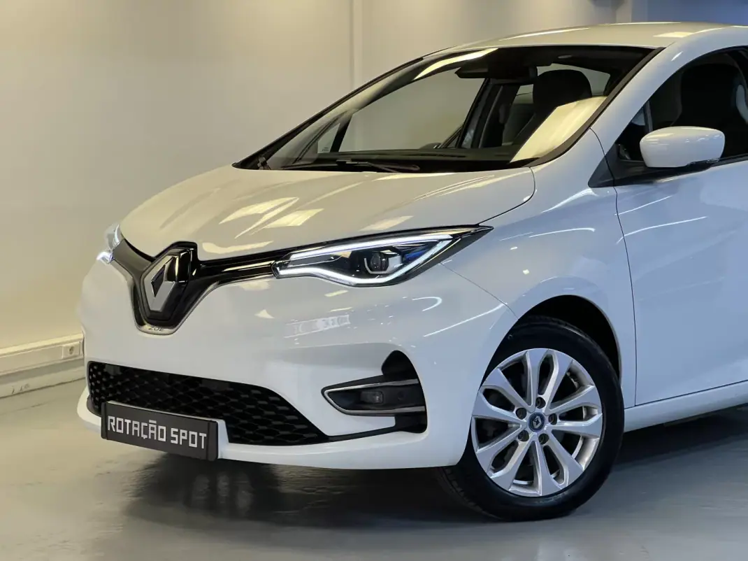 Renault Zoe 2020 - 15990 EUR, 67000 km - 67000km - foto 27 de 32