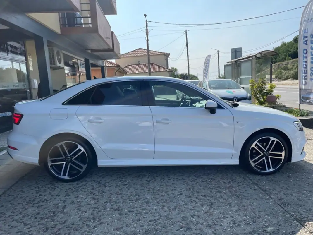 Audi A3 Limousine 2019 - 24999 EUR, 107600 km - AUTO.MOTO.pt - 107600km - foto 6 de 43
