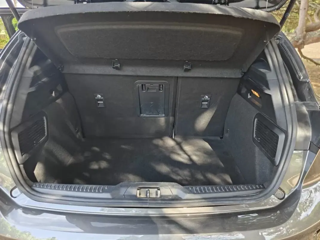 Ford 2023 - 17750 EUR, 75650 km - 75650km - foto 7 de 39