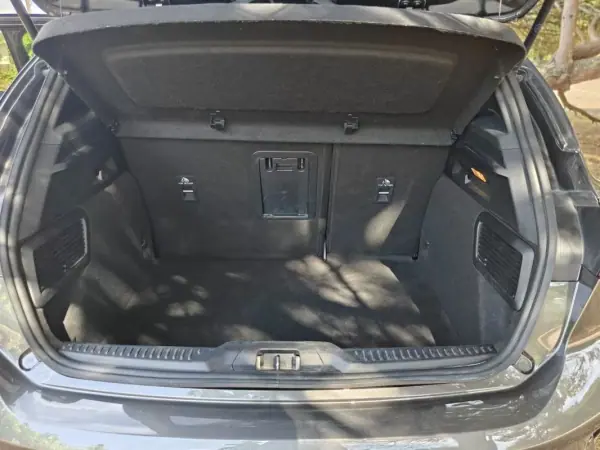 Ford Focus 2023 - 17990 EUR, 75650 km - AUTO.MOTO.pt - 75650km - foto 7 de 39