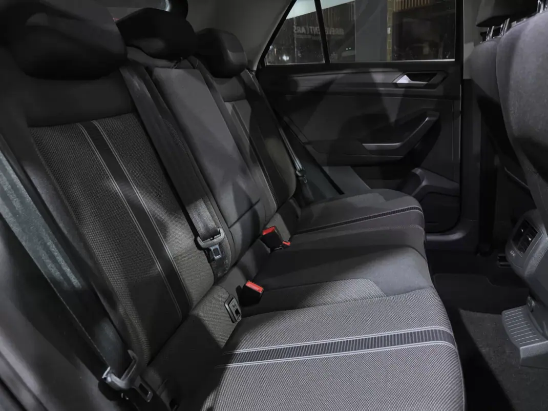 Volkswagen T-Roc 2019 - 20490 EUR, 134194 km - 134194km - foto 10 de 27