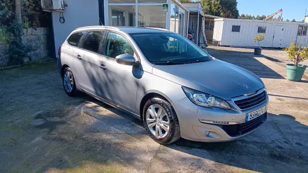 Peugeot 308 SW 2016 - 8850 EUR, 192092 km - AUTO.MOTO.pt - 192092km - foto 7 de 29