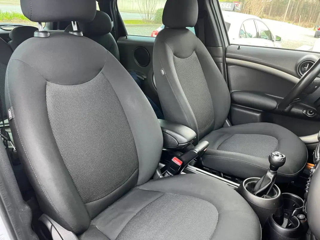 MINI Countryman 2011 - 9999 EUR, 208121 km - AUTO.MOTO.pt - 208121km - foto 15 de 21