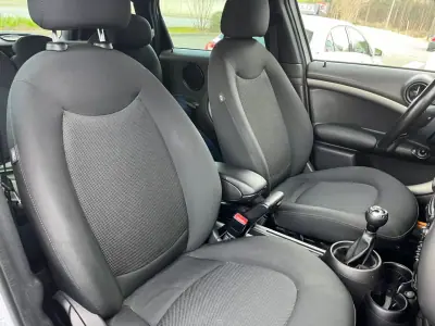 MINI Countryman 2011 - 9999 EUR, 208121 km - AUTO.MOTO.pt - 208121km - foto 15 de 21