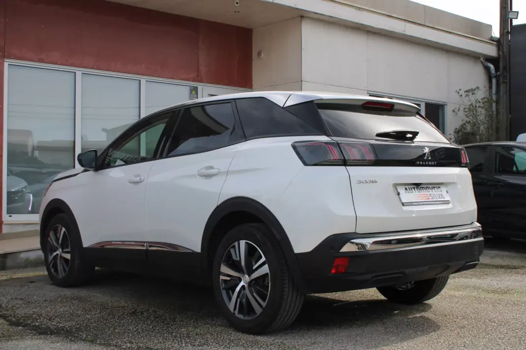 Peugeot 3008 2021 - 22490 EUR, 126000 km - AUTO.MOTO.pt - 126000km - foto 11 de 27