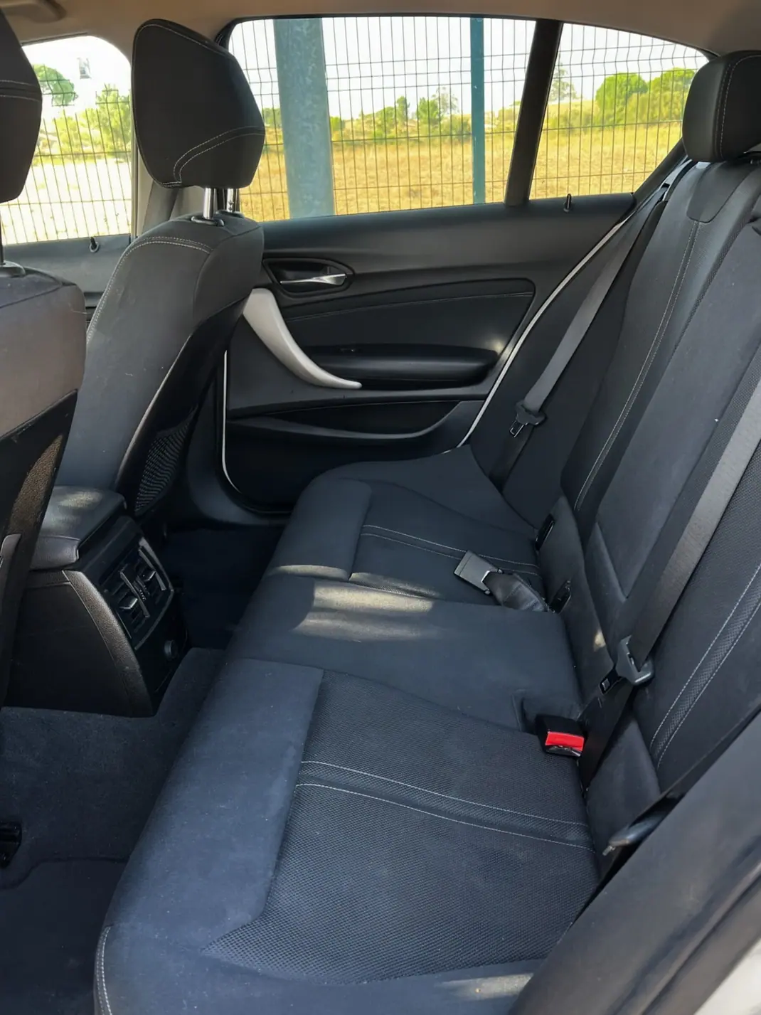 BMW 1 Series 2016 - 14800 EUR, 142000 km - 142000km - foto 8 de 14