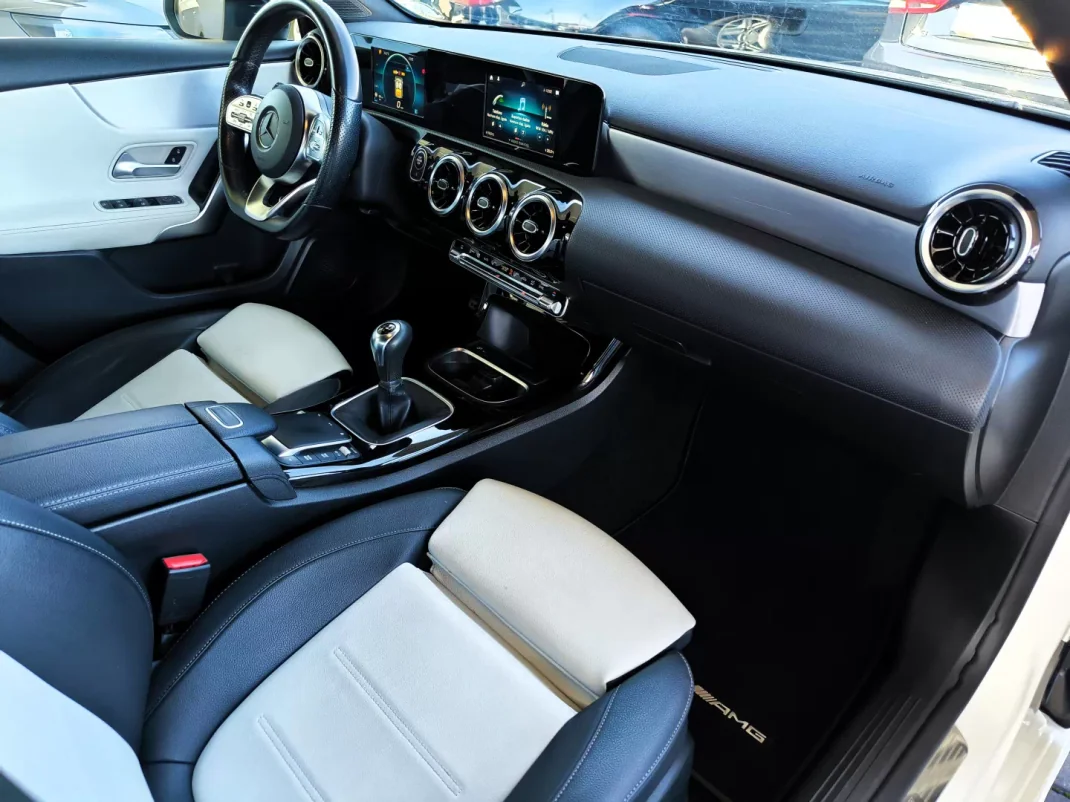 Mercedes-Benz A 180 Limousine 2020 - 25950 EUR, 134000 km - AUTO.MOTO.pt - 134000km - foto 21 de 42