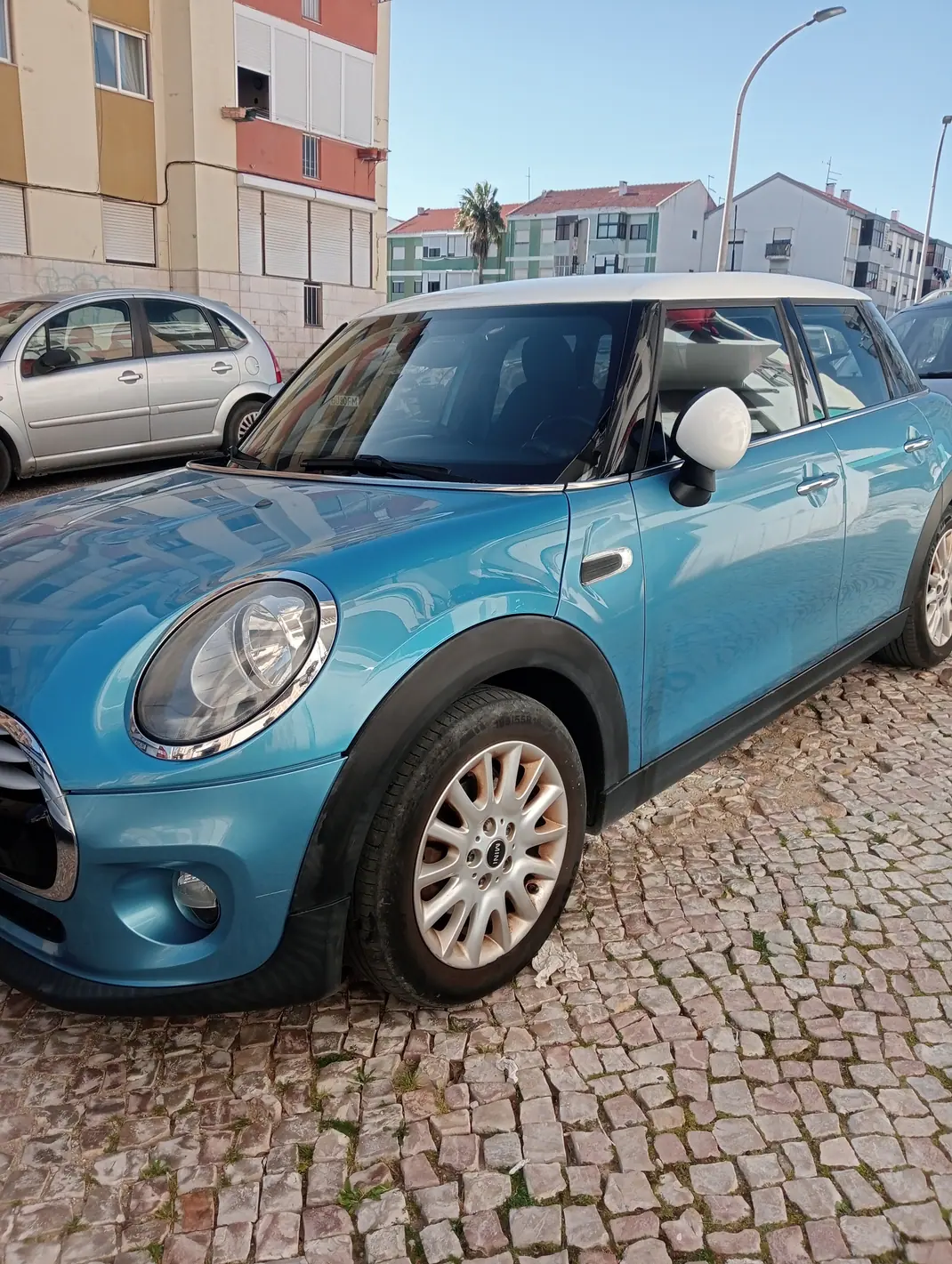 MINI Cooper 2015 - 12500 EUR, 131000 km - AUTO.MOTO.pt - 131000km - foto 1 de 7