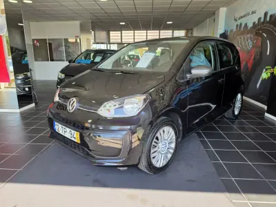 Volkswagen Up! 2017 - 8900 EUR, 142000 km - 142000km - foto 2 de 16