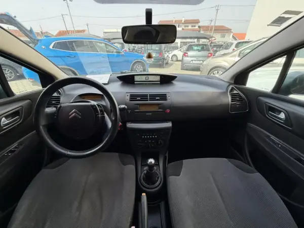 Citroën C4 2012 - 4000 EUR, 314828 km - AUTO.MOTO.pt - 314828km - foto 15 de 18