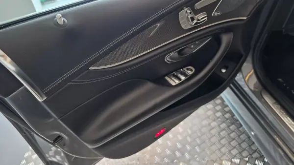 Mercedes-Benz CLS 300 2019 - 41500 EUR, 164017 km - 164017km - foto 33 de 60