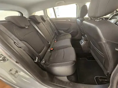 Renault Mégane 2022 - 20200 EUR, 55525 km - AUTO.MOTO.pt - 55525km - foto 12 de 18