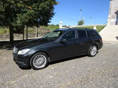 Mercedes-Benz C 180 2012 - 13490 EUR, 240000 km - AUTO.MOTO.pt - 240000km - foto 4 de 47