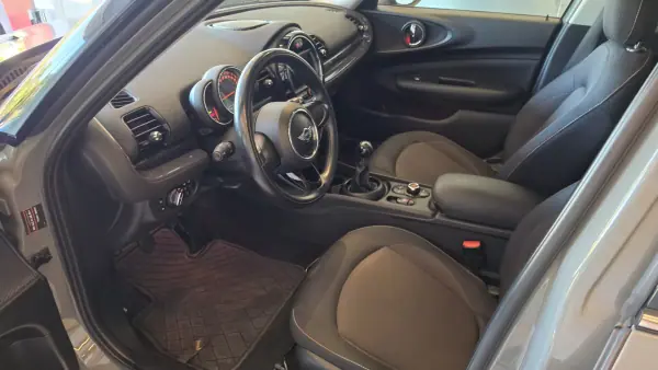 MINI Clubman 2017 - 13900 EUR, 157631 km - AUTO.MOTO.pt - 157631km - foto 6 de 55