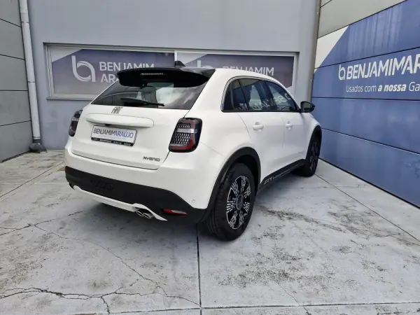 Fiat 600 2025 - 23900 EUR, 10981 km - AUTO.MOTO.pt - 10981km - foto 7 de 23