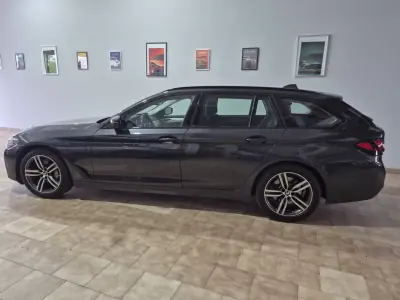 BMW 530e 2021 - 29900 EUR, 130000 km - AUTO.MOTO.pt - 130000km - foto 4 de 34
