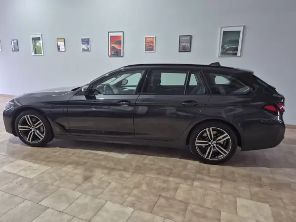 BMW 530e 2021 - 29900 EUR, 130000 km - AUTO.MOTO.pt - 130000km - foto 4 de 34