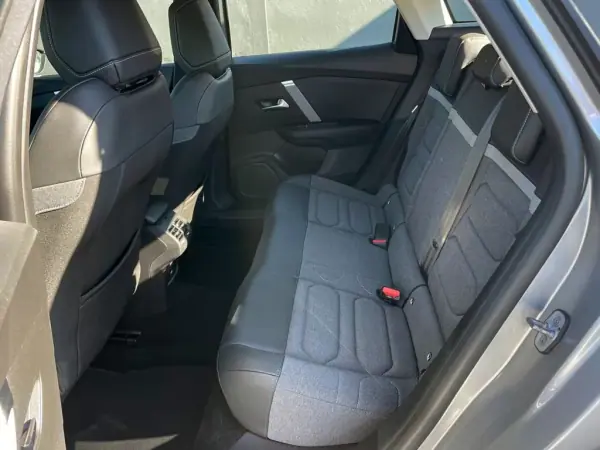 Citroën C4 2022 - 15900 EUR, 89000 km - AUTO.MOTO.pt - 89000km - foto 17 de 32