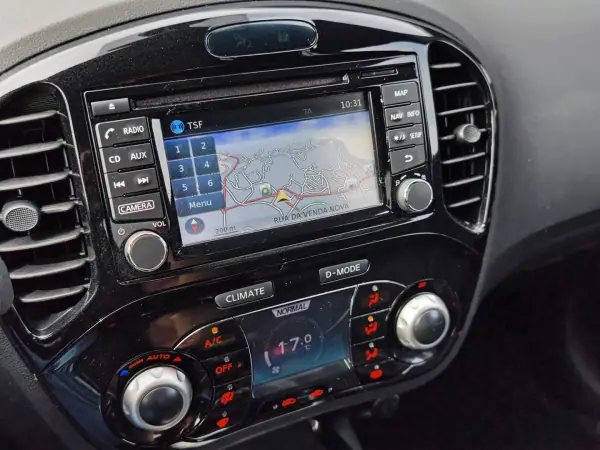 Nissan Juke 2014 - 10250 EUR, 107000 km - AUTO.MOTO.pt - 107000km - foto 17 de 20