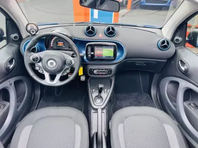 Smart ForTwo Coupé 2020 - 14950 EUR, 29595 km - 29595km - foto 15 de 21