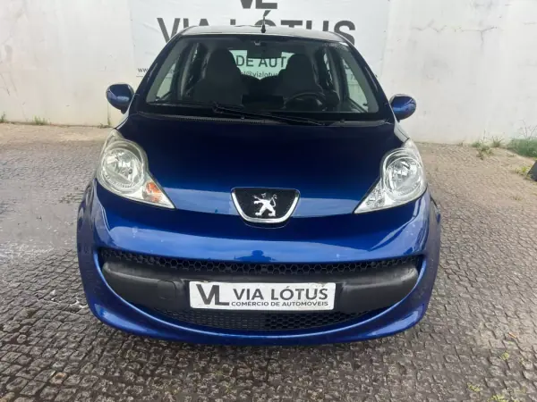 Peugeot 107 2007 - 2500 EUR, 239100 km - 239100km - foto 11 de 11