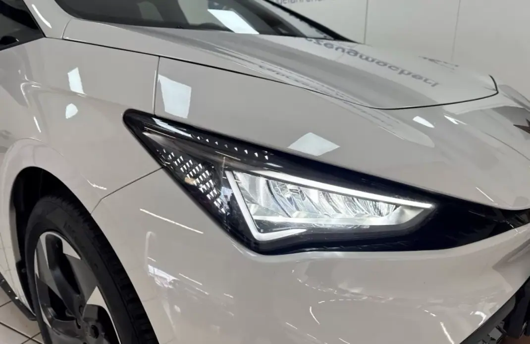 Cupra Born 2023 - 34900 EUR, 35000 km - 35000km - foto 10 de 14