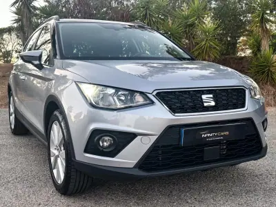 SEAT Arona 2021 — photo 4 of 14