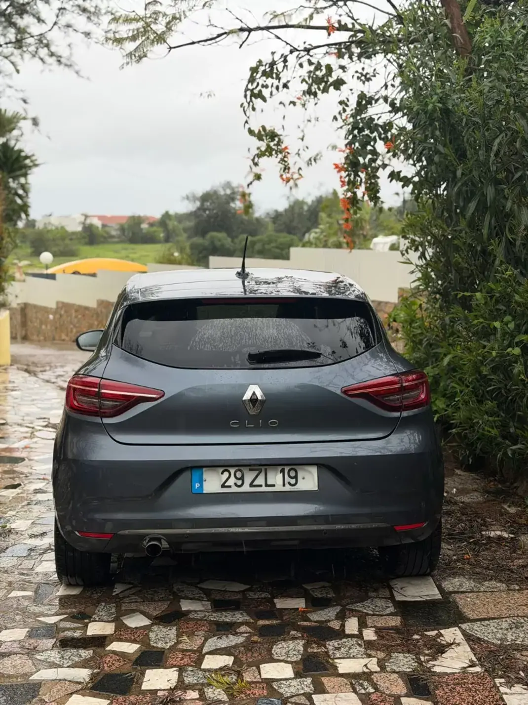 Renault Clio 2019 - 14990 EUR, 118220 km - AUTO.MOTO.pt - 118220km - foto 5 de 8