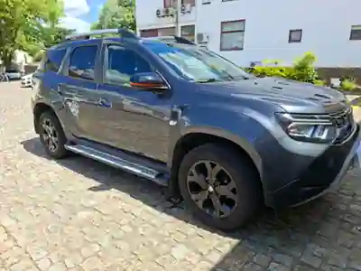 Dacia Duster 2022 - 15750 EUR, 82500 km - AUTO.MOTO.pt - 82500km - foto 2 de 10