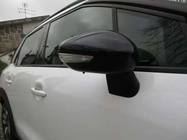 Citroën C3 Aircross 2018 - 11999 EUR, 56000 km - AUTO.MOTO.pt - 56000km - foto 12 de 39