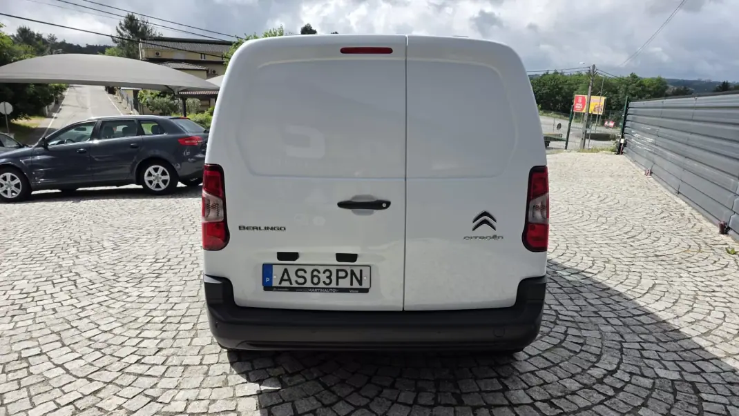 Citroën Berlingo 2022 - 14450 EUR, 77000 km - AUTO.MOTO.pt - 77000km - foto 5 de 24